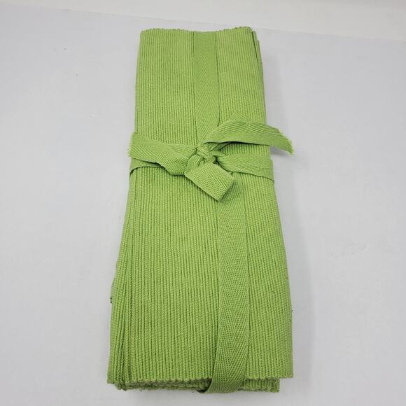 Well Dressed Home Placemats Napkins 8 pc set Green and white checkered - Picture 2 of 6